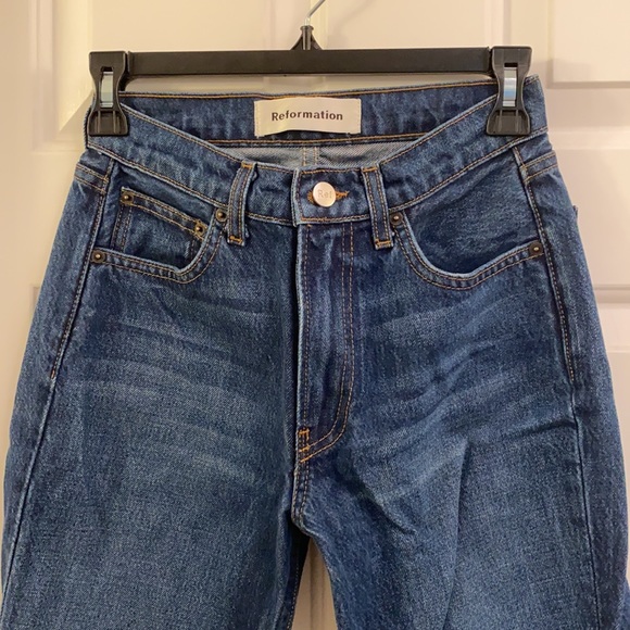 Reformation Julia high cigarette Jean, size 24 - Picture 2 of 5